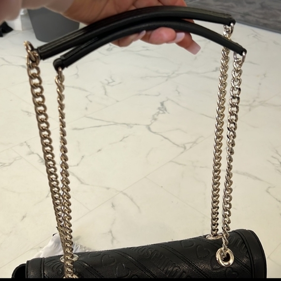 💕❌️SOLD❌️NEW LOVE MOSCHINO HANDBAG💕 - Picture 5 of 11